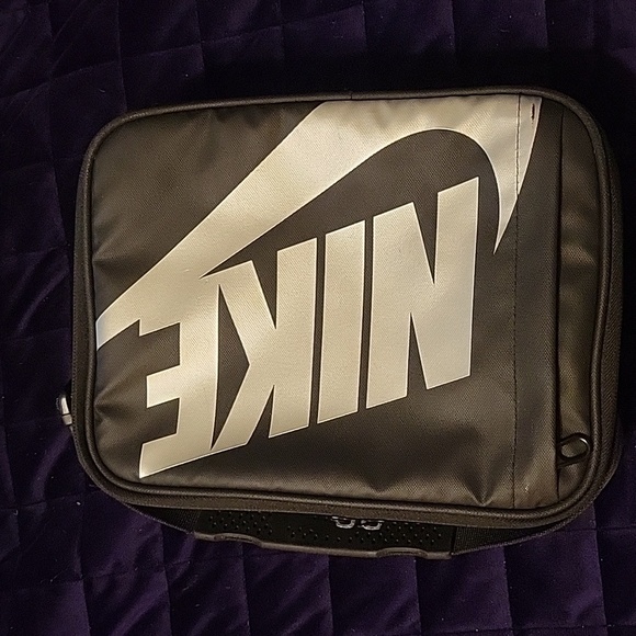 Nike Black Lunch Box - Picture 15 of 16